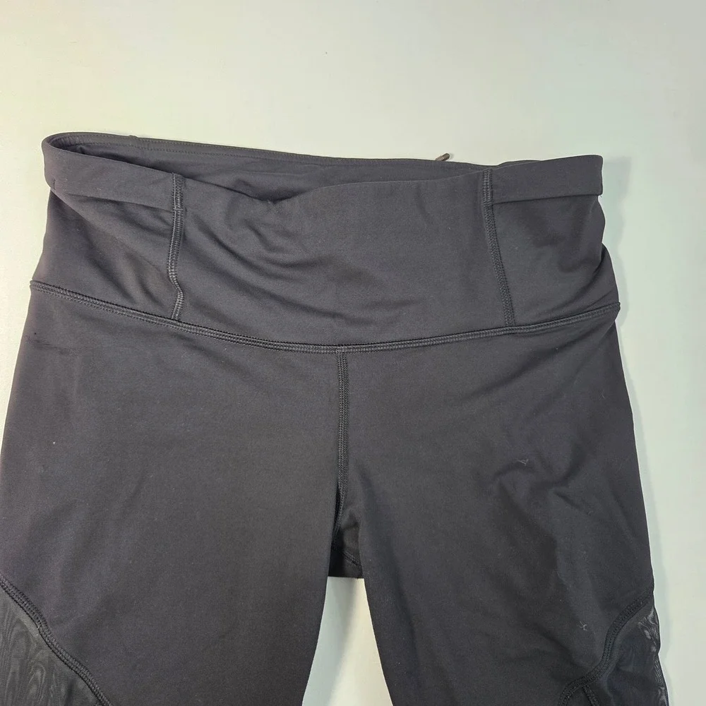 Lululemon Black Crop Leggings Womens Size 10 Running Training Activewear FLAWED